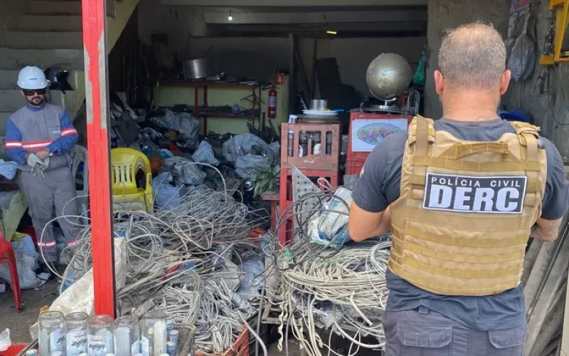 Operação contra furto de cabos prende donos de ferros-velhos na parte alta de Maceió