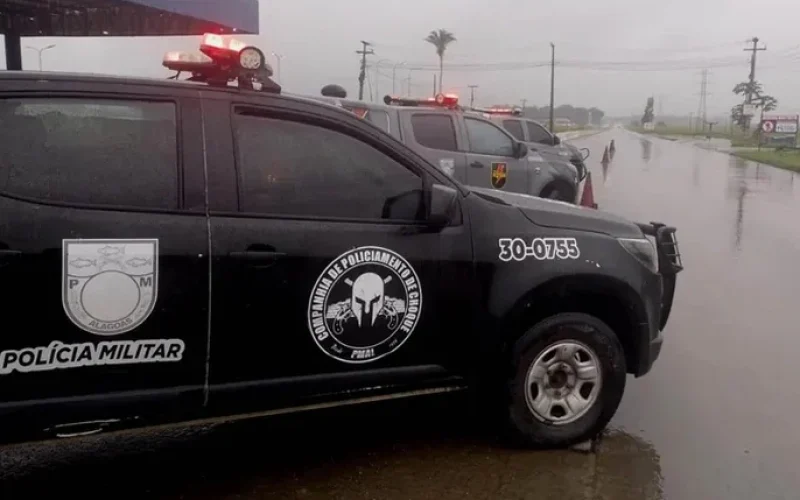 Companhia de Choque prende homem com mandado de prisão em aberto no Vergel