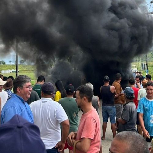 Herança de Renan Filho: moradores fecham pista em protesto contra Verde Alagoas