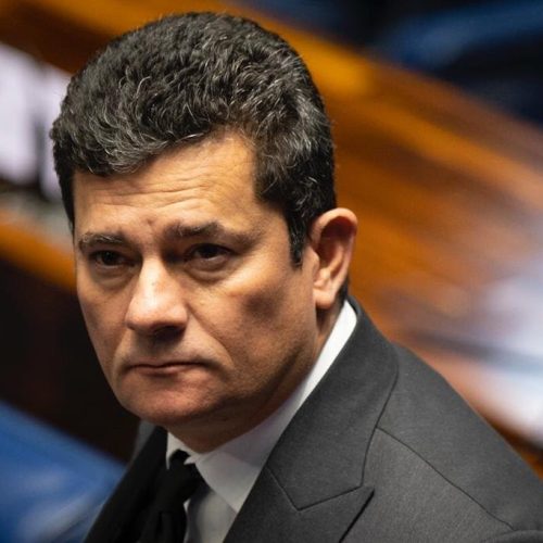 Moro celebra sanção de Lula a lei que criminaliza conspiração contra agentes públicos