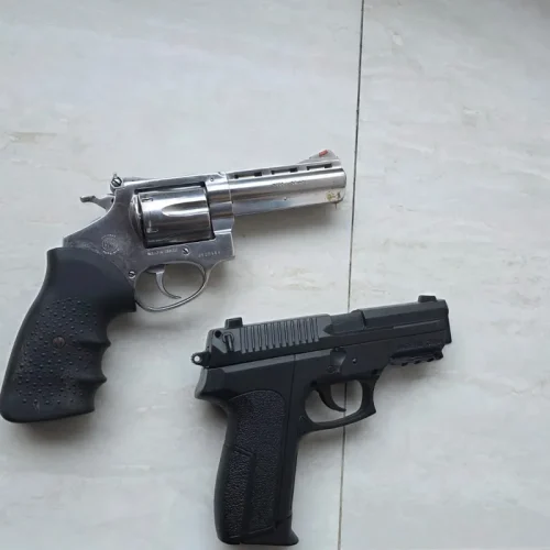Servidor municipal é preso suspeito de guardar armas para facção em Maragogi