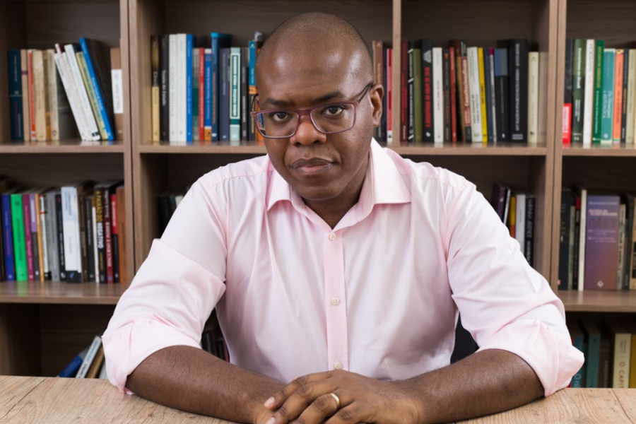 PF indicia ex-ministro Silvio Almeida em inquérito que apura importunação sexual