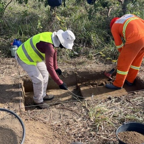 Sítio arqueológico com mais de 500 peças é descoberto durante obra em Maceió