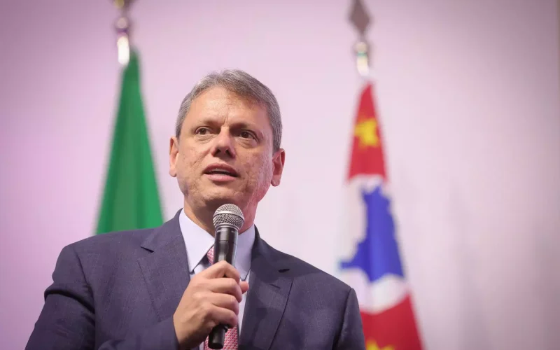 Governador de São Paulo, Tarcísio de Freitas pode receber maior homenagem da Assembleia Legislativa de Alagoas