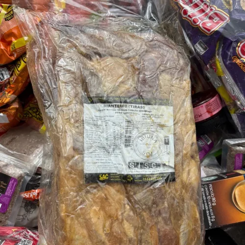 Vigilância Sanitária apreende 250 kg de alimentos vencidos e impróprios na Levada