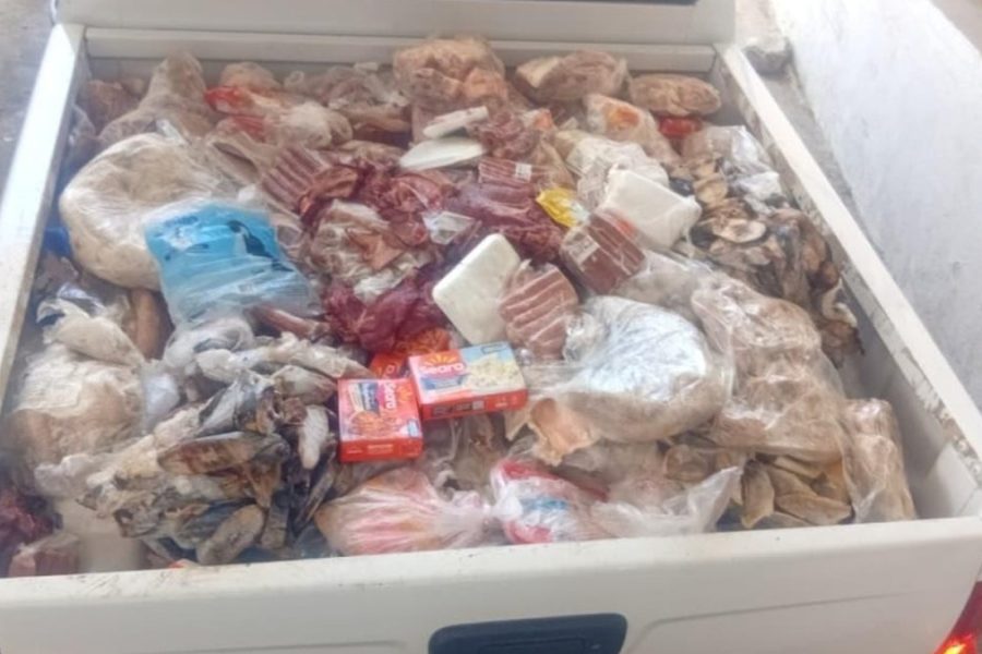 Vigilância Sanitária apreende mais de 1 tonelada de produtos impróprios para consumo no Clima Bom