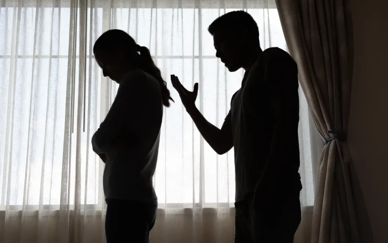 Maioria dos feminicídios no brasil é cometida por parceiros das vítimas, aponta pesquisa nacional