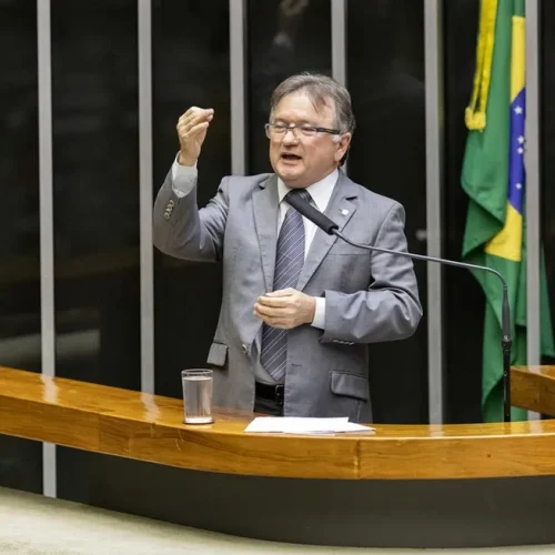 “Fui covarde”: deputados se dizem arrependidos após votação da PEC da Blindagem