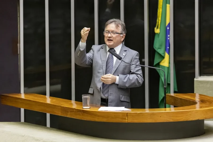 “Fui covarde”: deputados se dizem arrependidos após votação da PEC da Blindagem