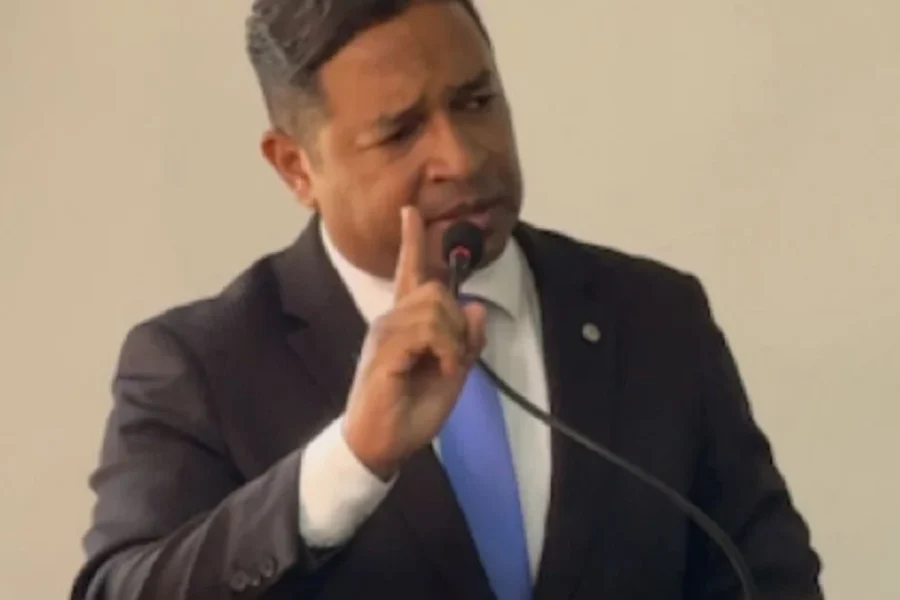 Câmara de Jequiá da Praia concede título de cidadã honorária à senadora Eudócia Caldas