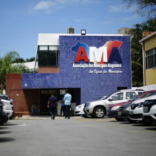 AMA reúne prefeitos para debater limites na contratação de shows e fortalecer saúde municipal