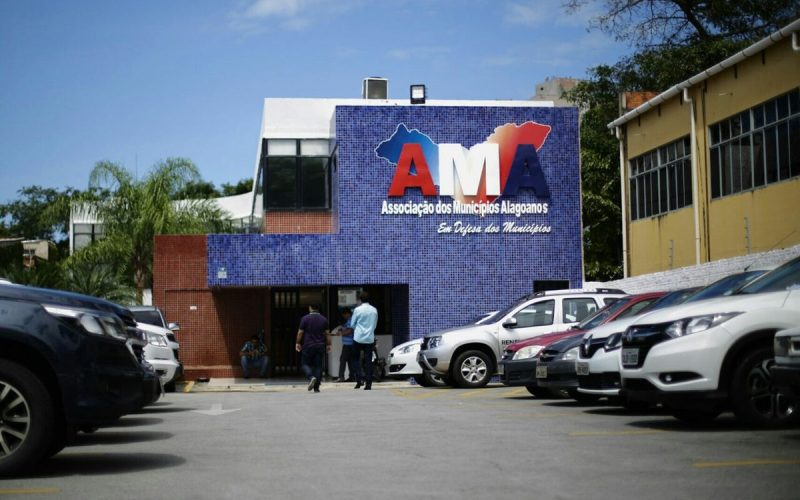 AMA reúne prefeitos para debater limites na contratação de shows e fortalecer saúde municipal